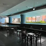 Cozy Home In City Center With Free Parking -1C